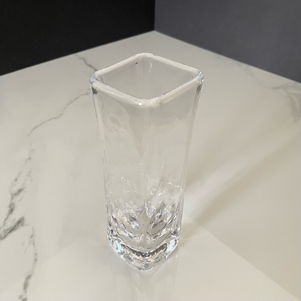 Woodbury 6.5" Bud Vase by Simon Pearce